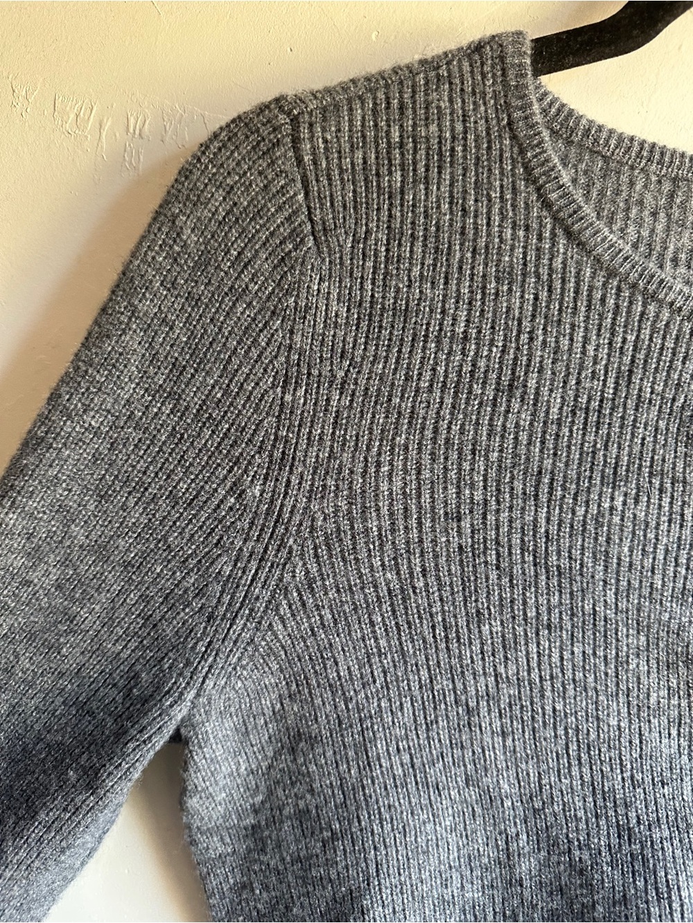 Caslon Wool Cashmere Cardigan Gray Minimalist Quiet Luxury 90s Classic Knit Sz S - Picture 2 of 10